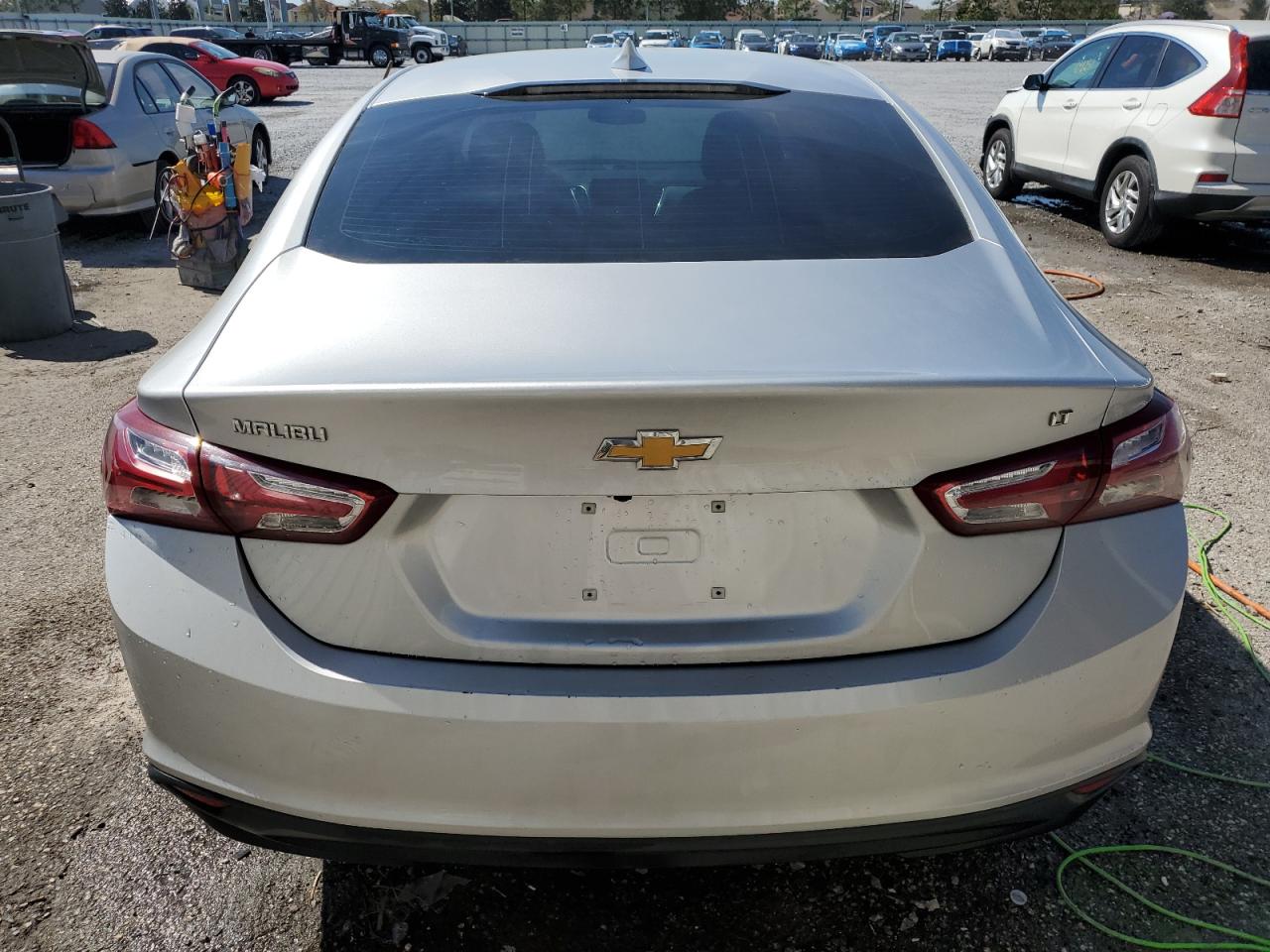 2020 Chevrolet Malibu - Image 6