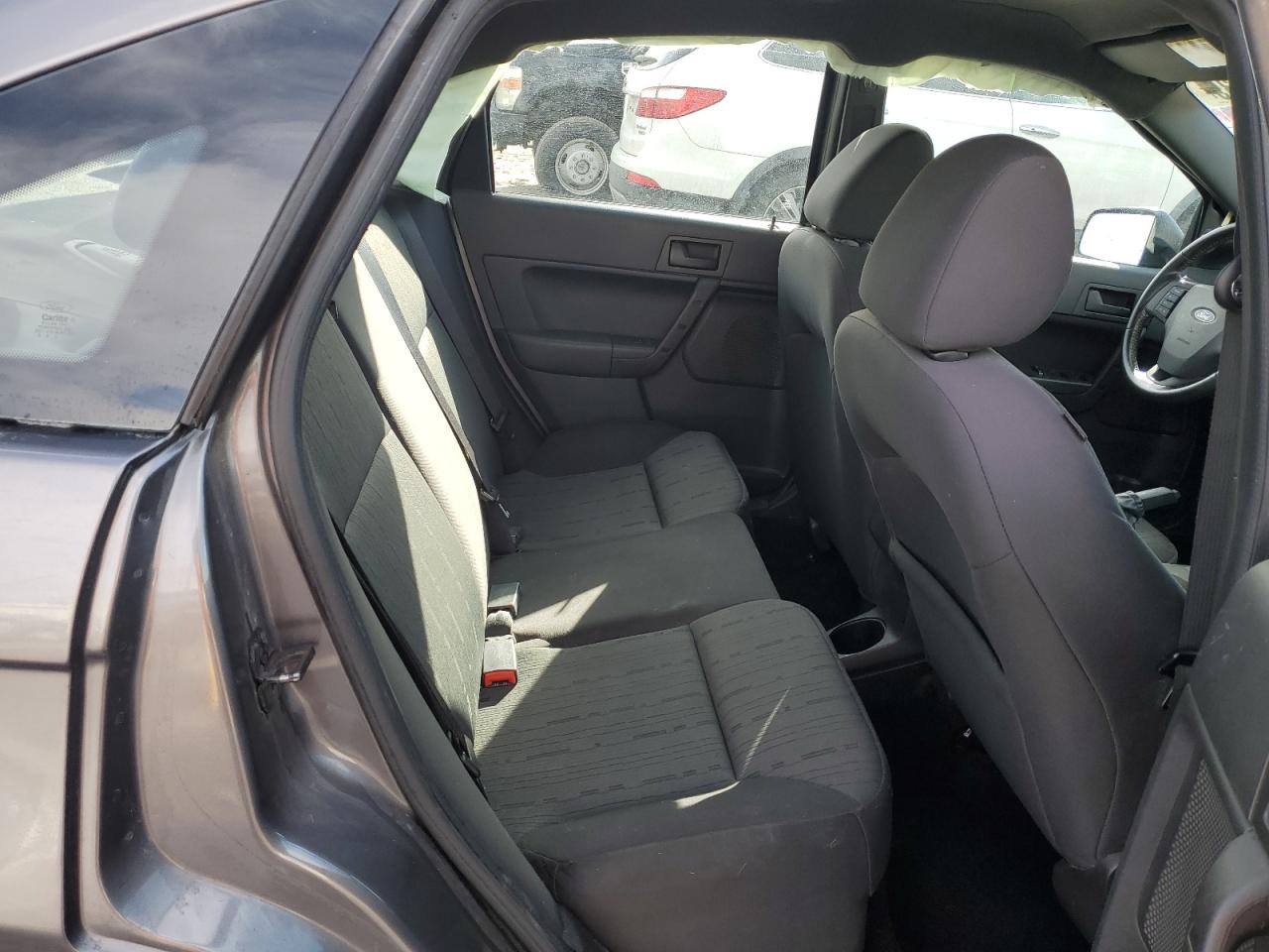 2011 Ford Focus - Image 10