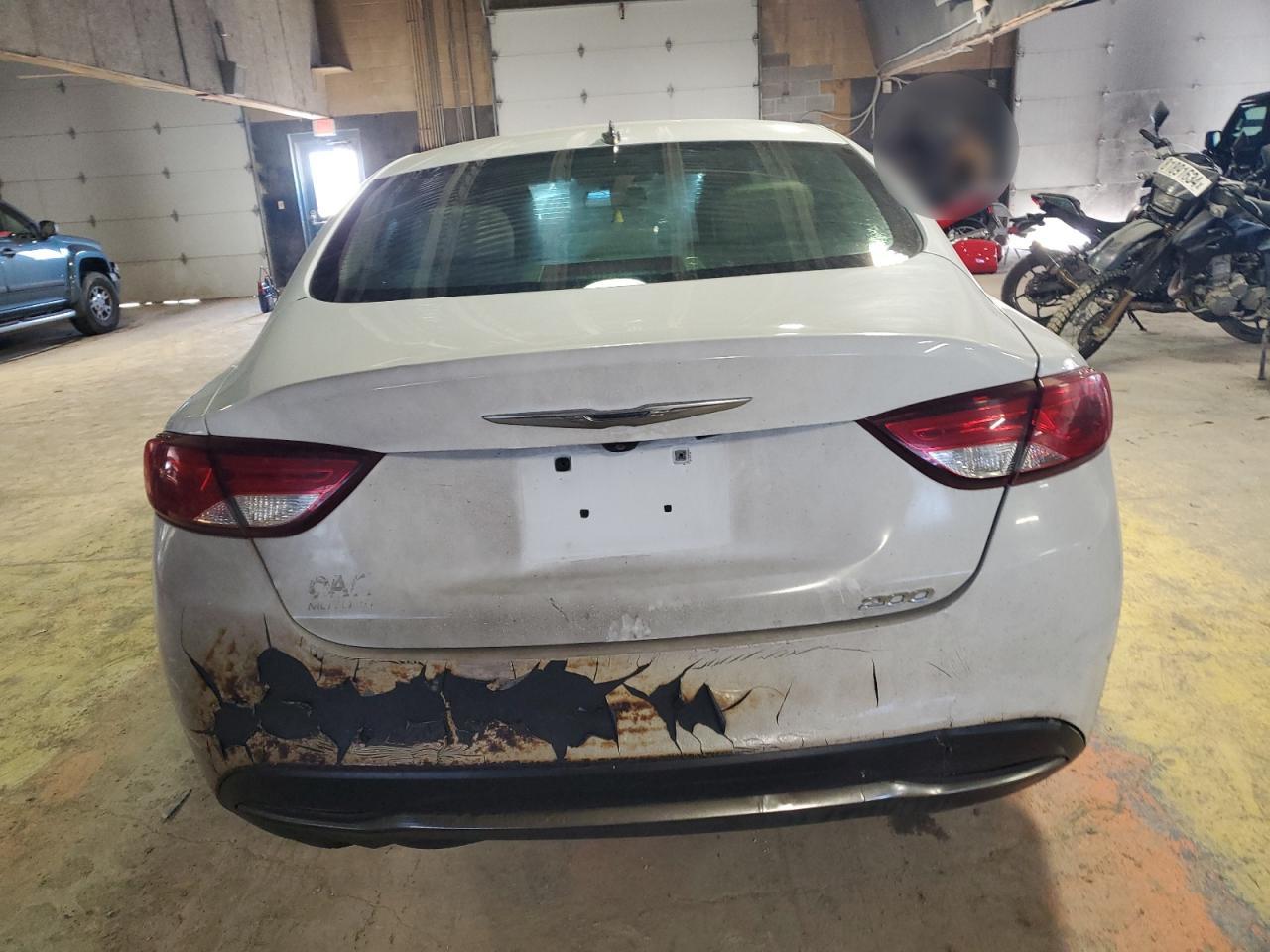 2015 Chrysler 200 - Image 6