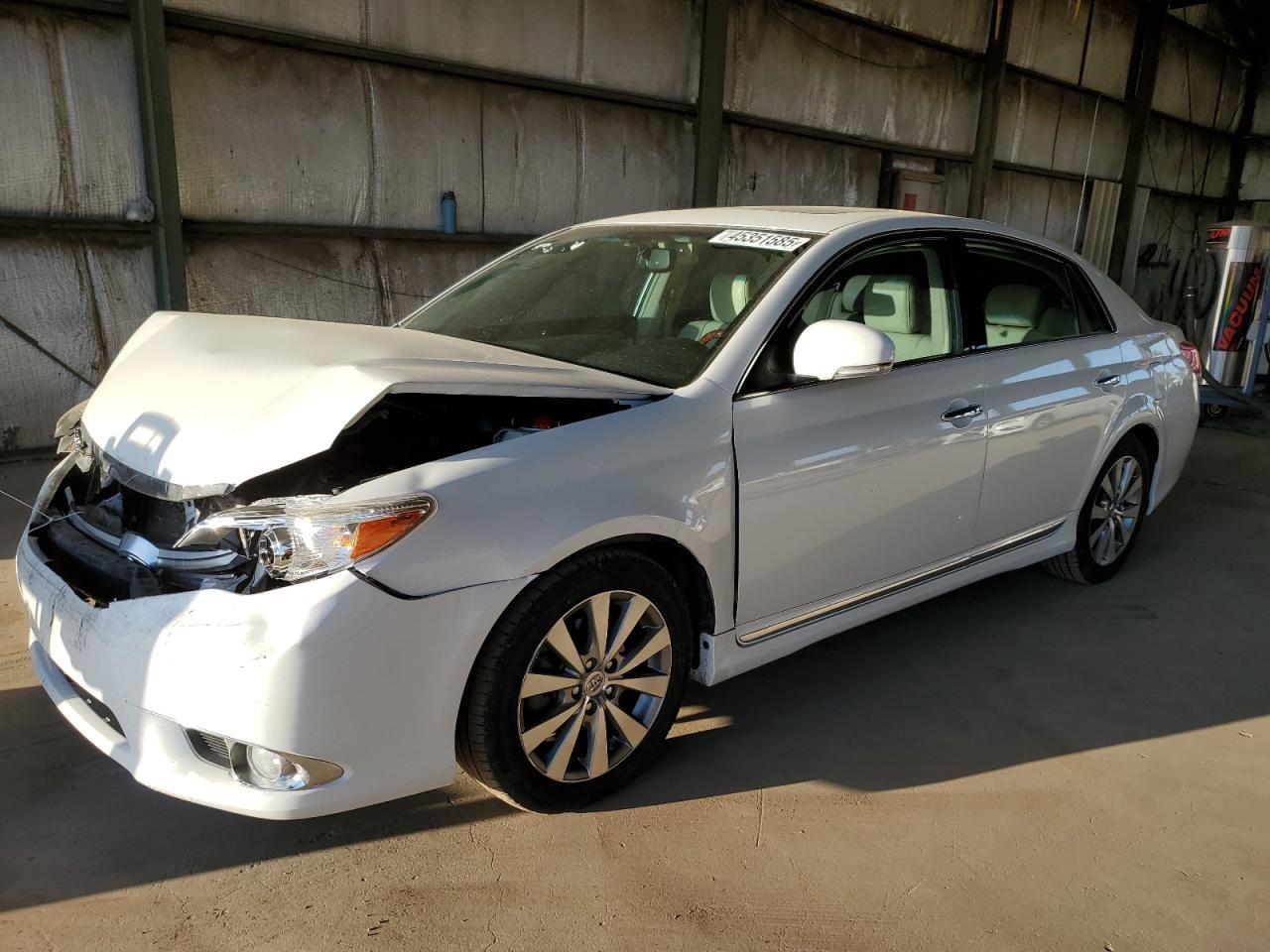 2011 Toyota Avalon Base продається в Phoenix, AZ - All Over