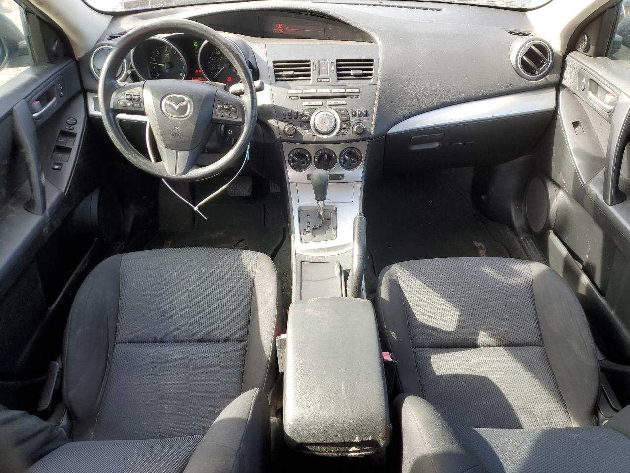 2011 Mazda 3 - Image 8