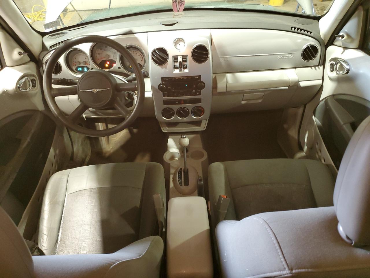 2009 Chrysler PT Cruiser - Image 8