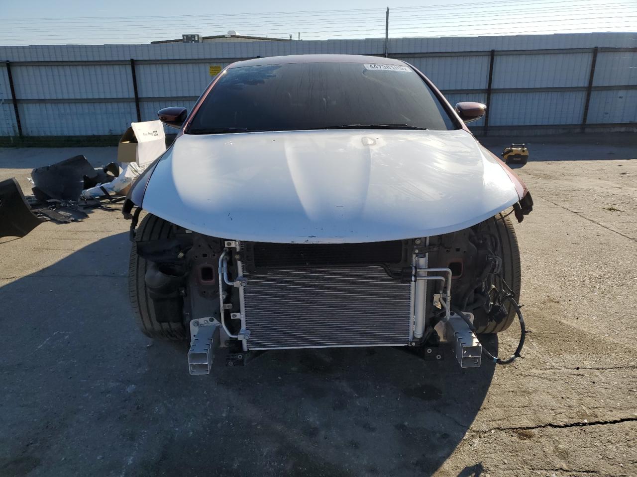 2015 Chrysler 200 - Image 4