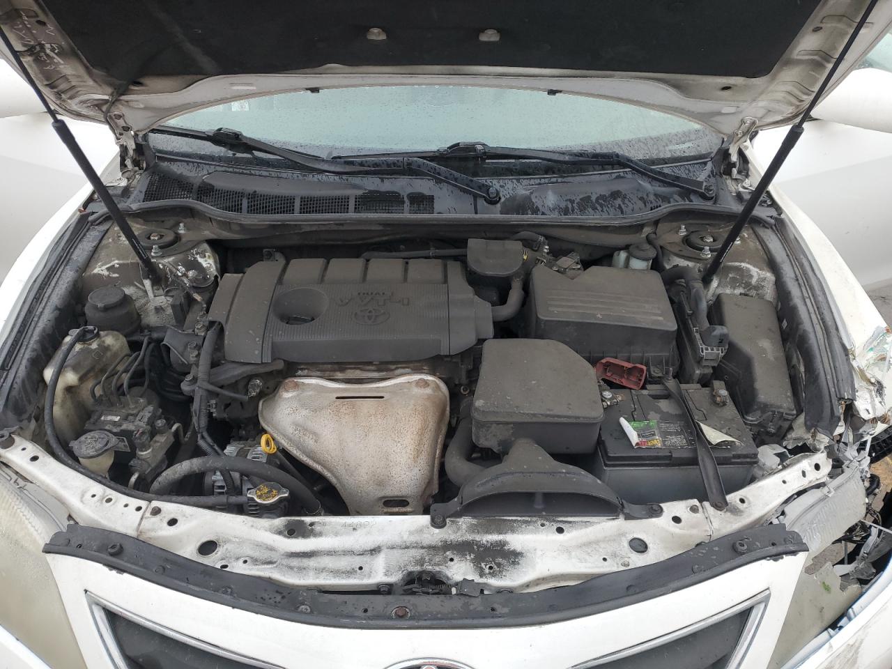 2011 Toyota Camry - Image 11