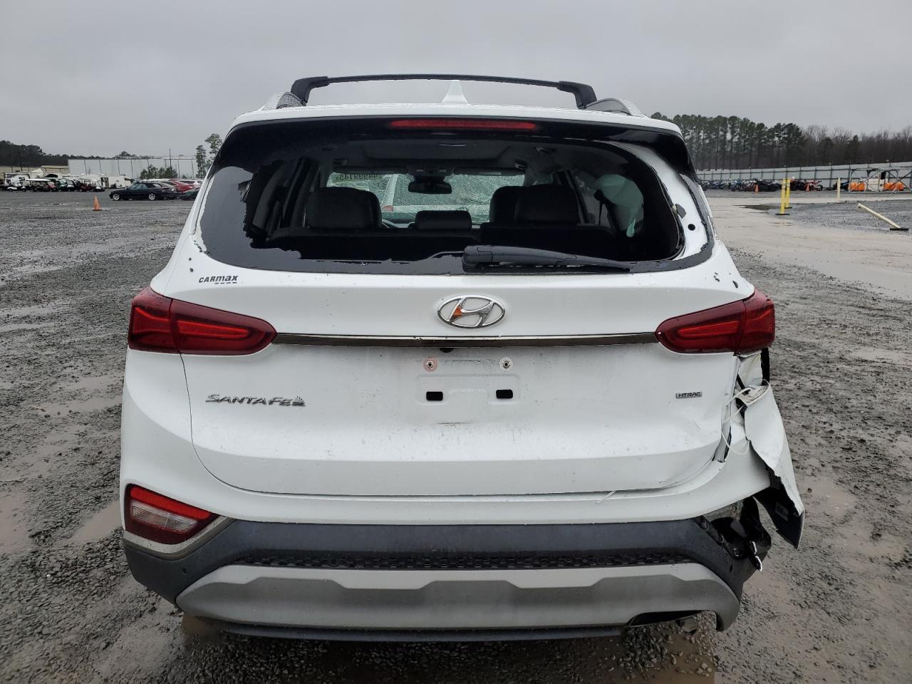 2020 Hyundai Santa Fe - Image 6