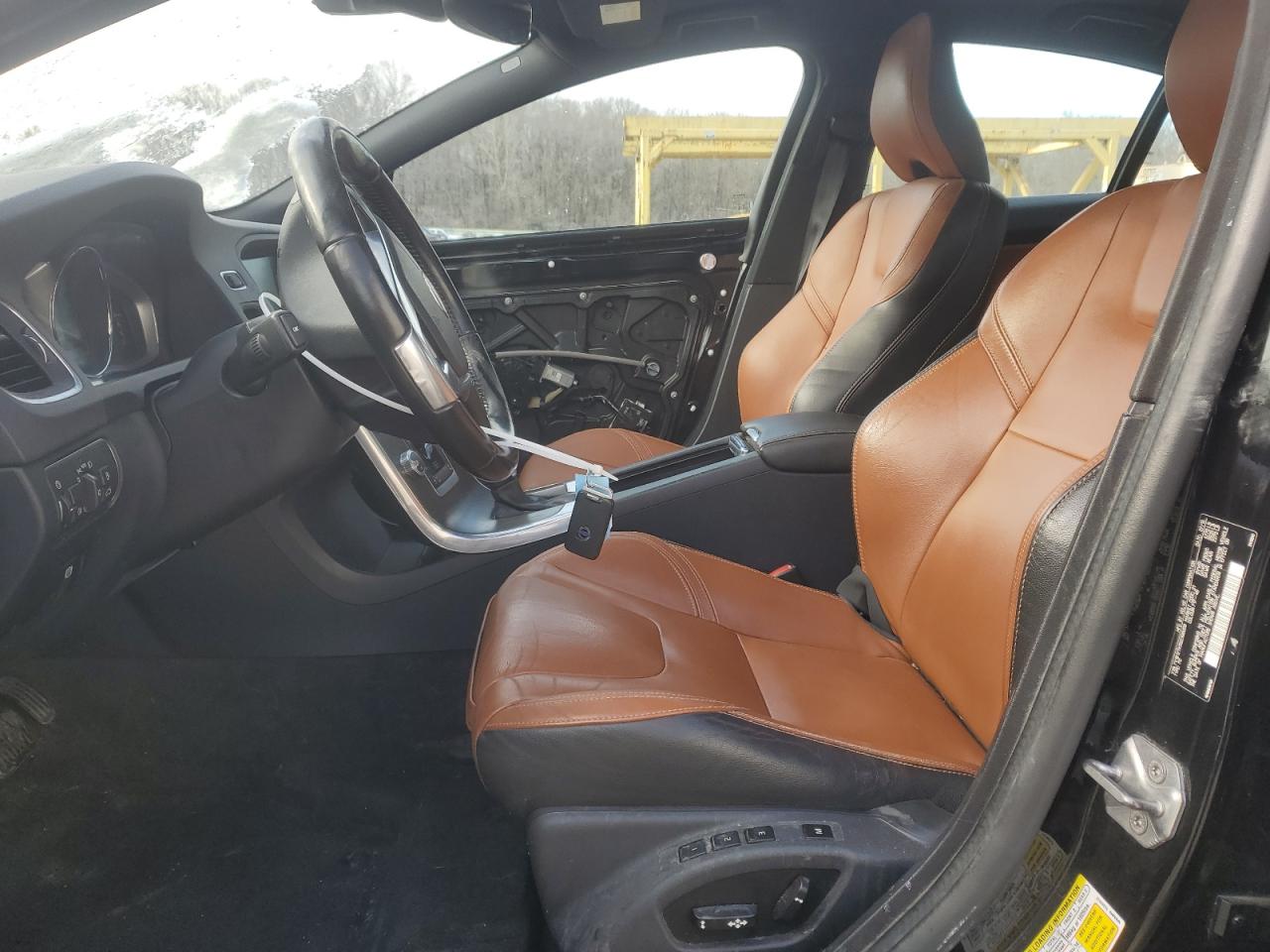 2016 Volvo S60 - Image 7
