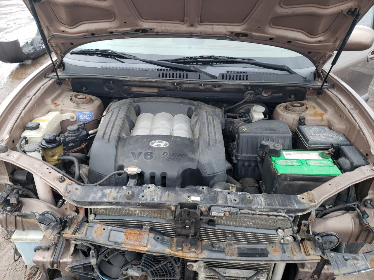 2005 Hyundai Santa Fe - Image 12