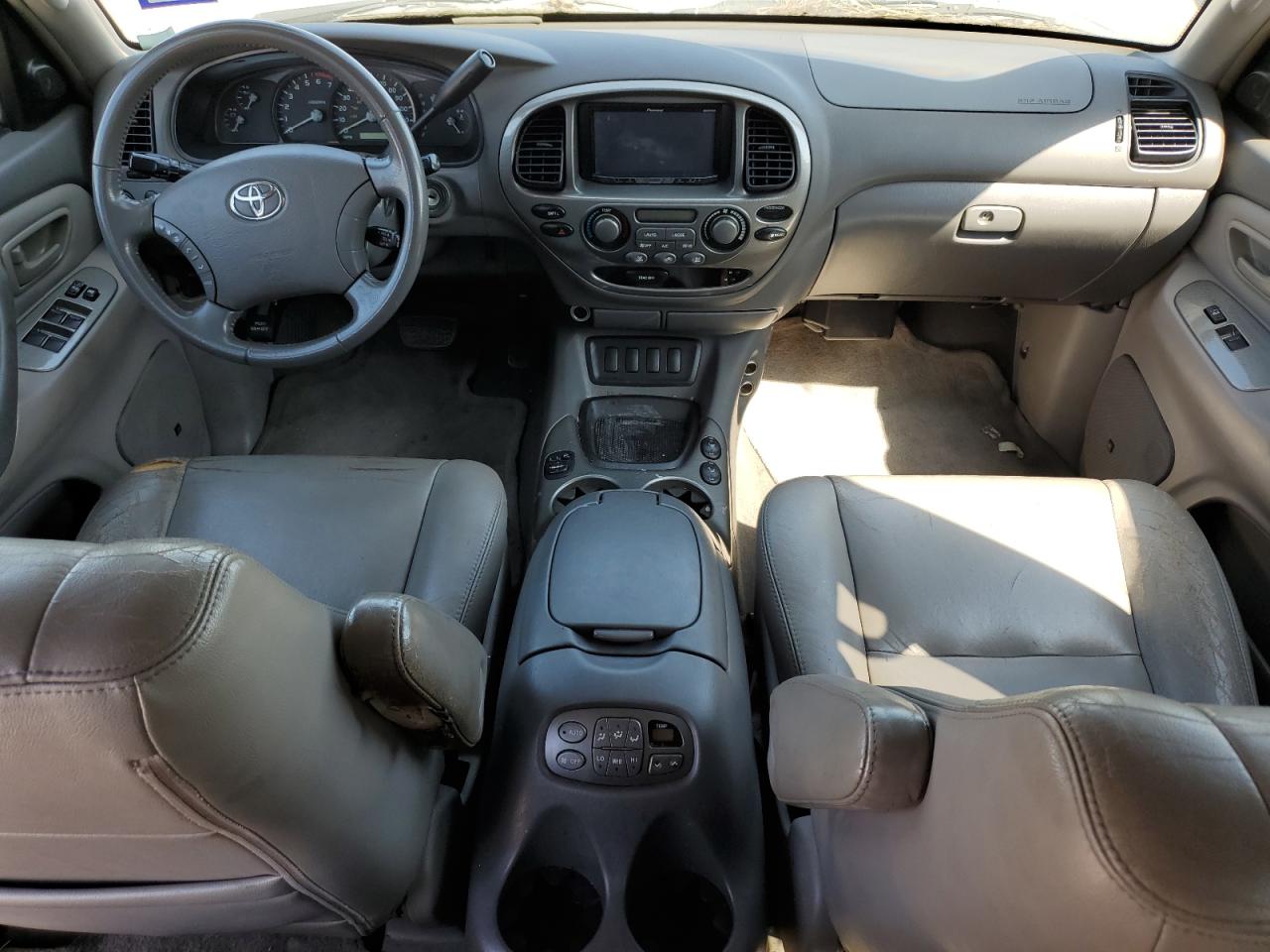 2007 Toyota Sequoia - Image 8