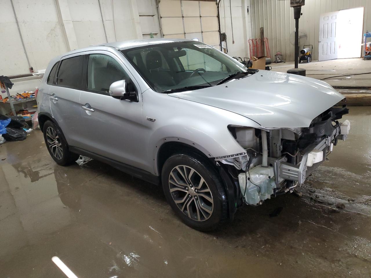 2017 Mitsubishi Outlander - Image 4