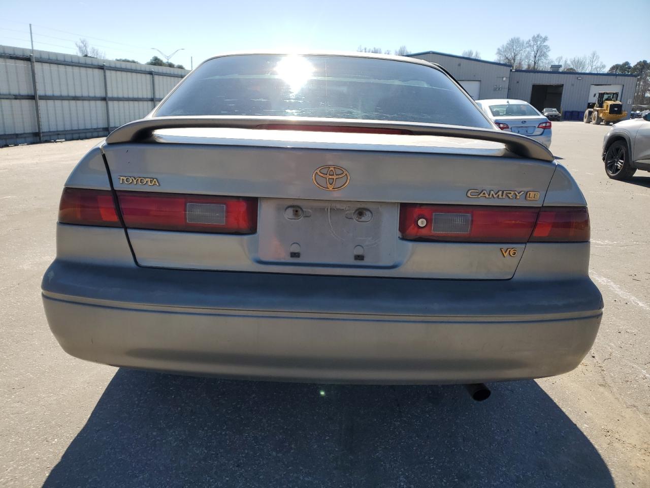 1998 Toyota Camry - Image 6