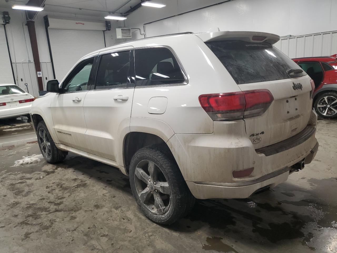 2015 Jeep Grand Cherokee - Image 2