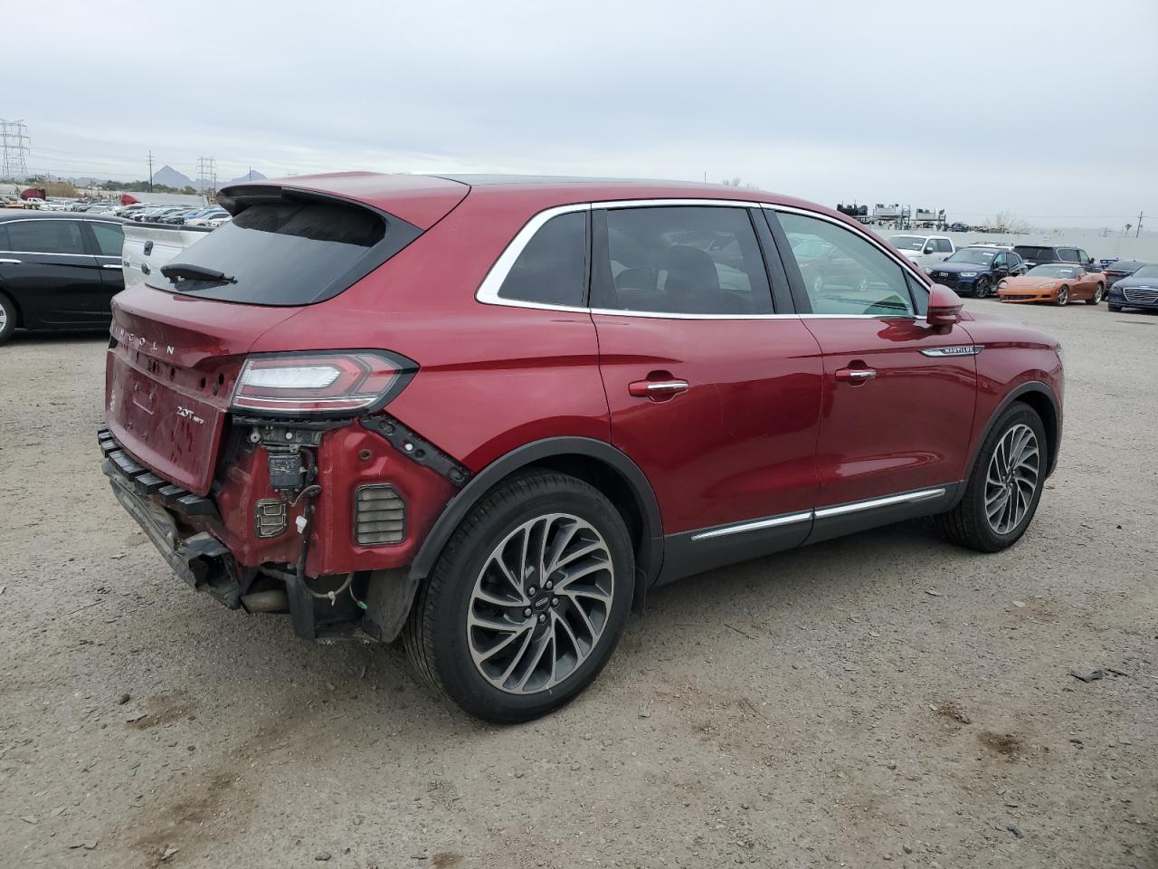2019 Lincoln Nautilus - Image 3