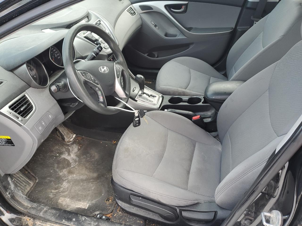 2013 Hyundai Elantra - Image 7