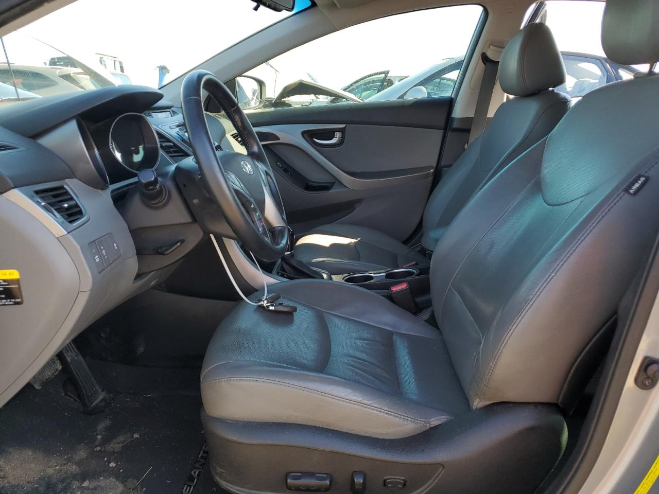 2016 Hyundai Elantra - Image 7