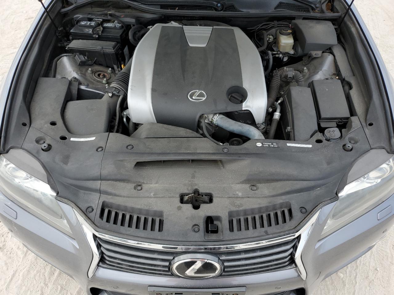 2013 Lexus GS - Image 12
