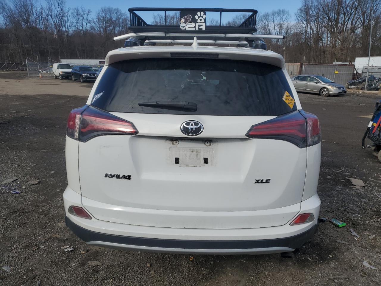 2016 Toyota RAV 4 - Image 6