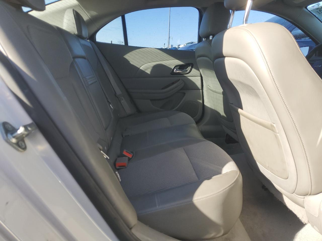2013 Chevrolet Malibu - Image 10