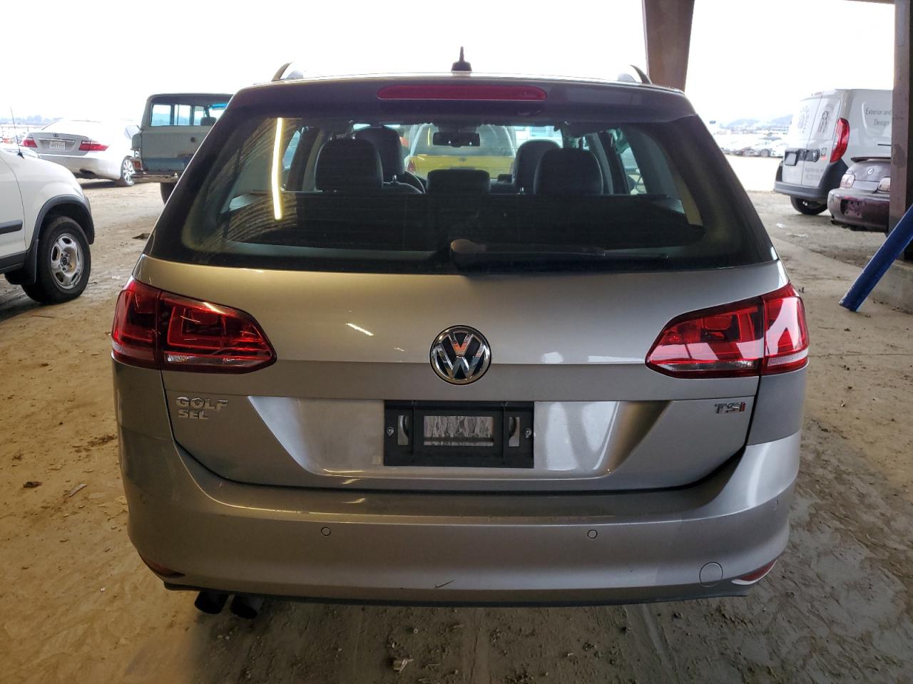 2016 Volkswagen Golf - Image 6