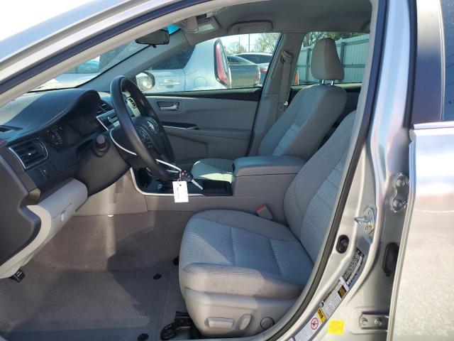  TOYOTA CAMRY 2015 Серебристый