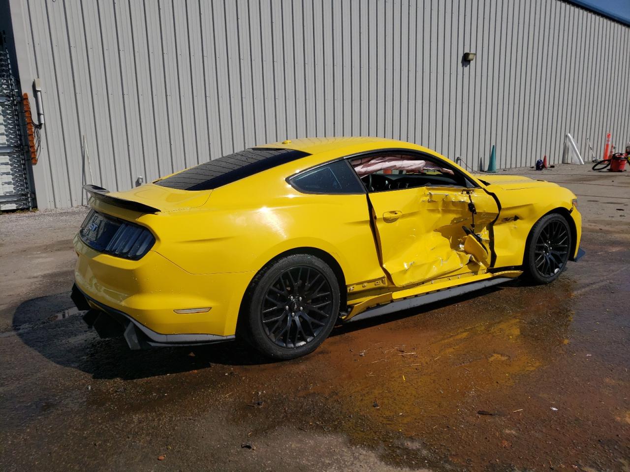 2015 Ford Mustang - Image 3