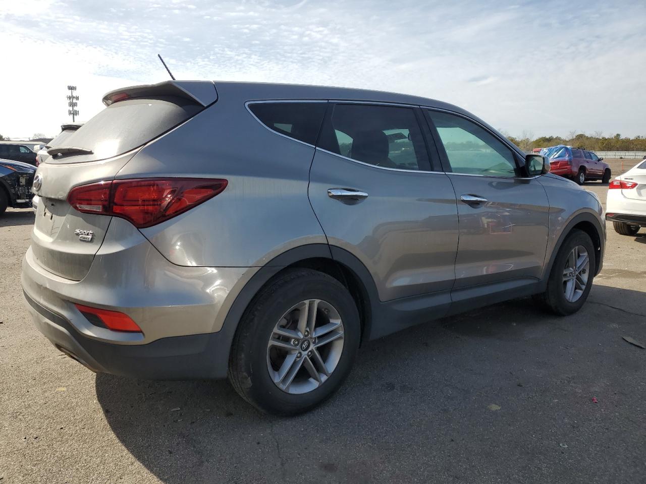 2018 Hyundai Santa Fe - Image 3