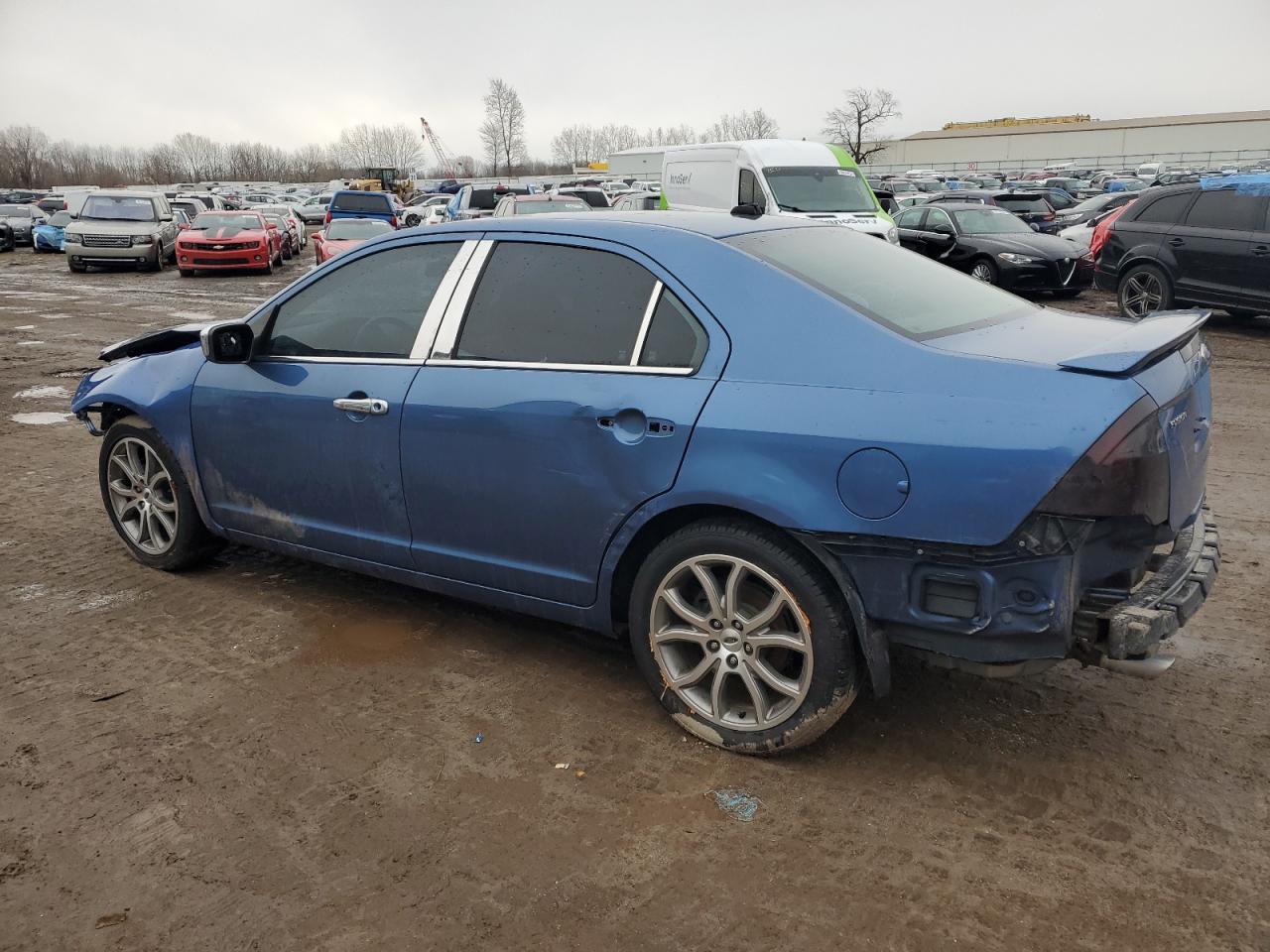 2010 Ford Fusion - Image 2