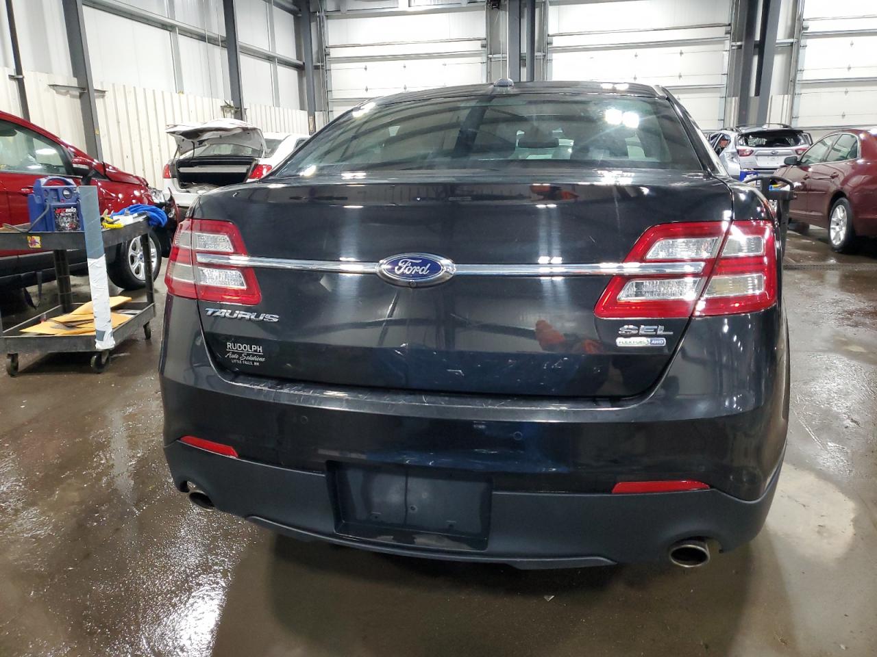 2014 Ford Taurus - Image 6
