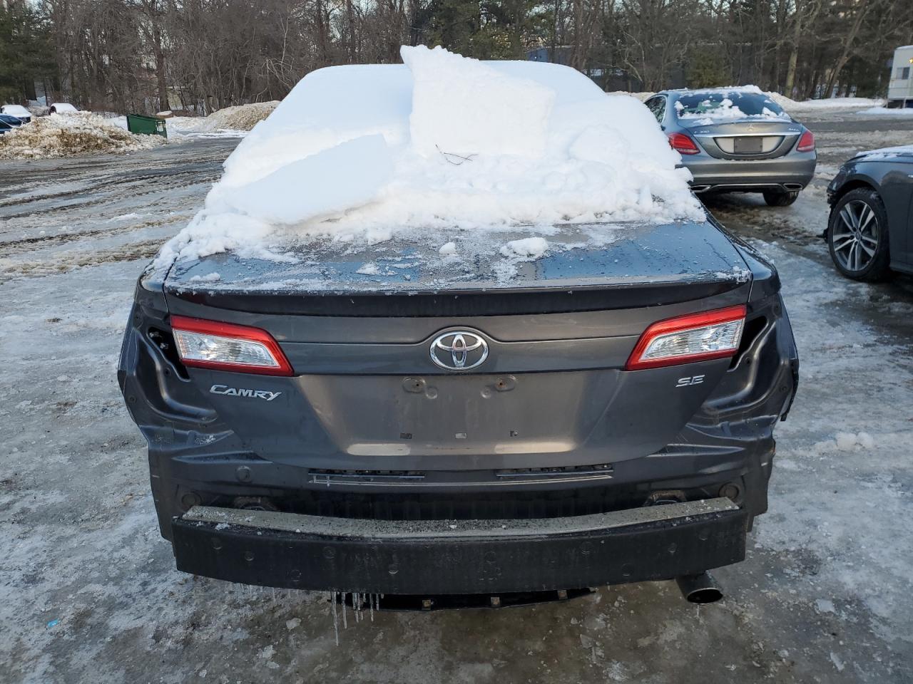 2013 Toyota Camry - Image 6