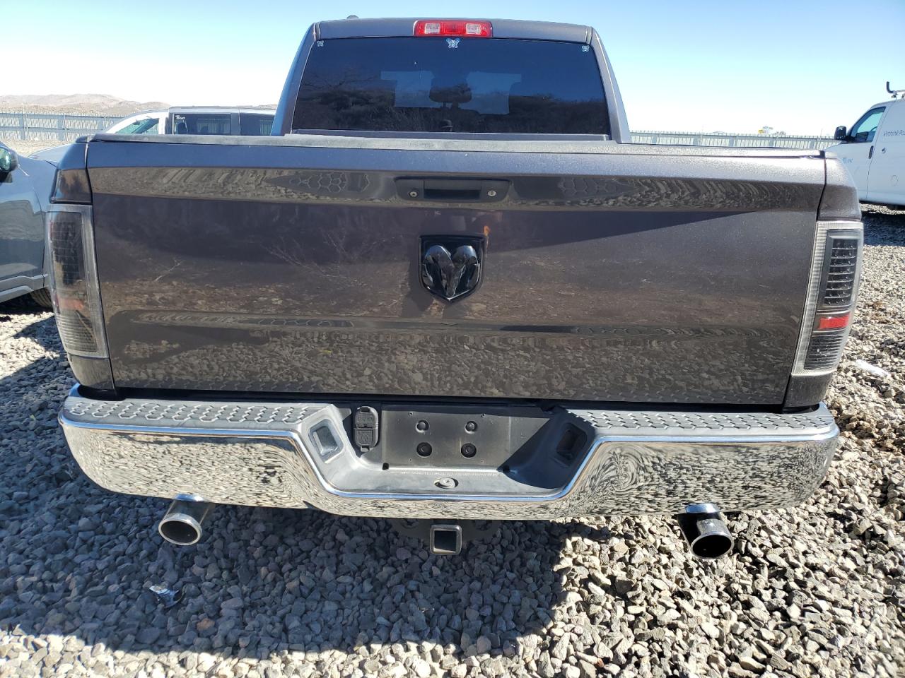 2016 RAM 1500 - Image 6