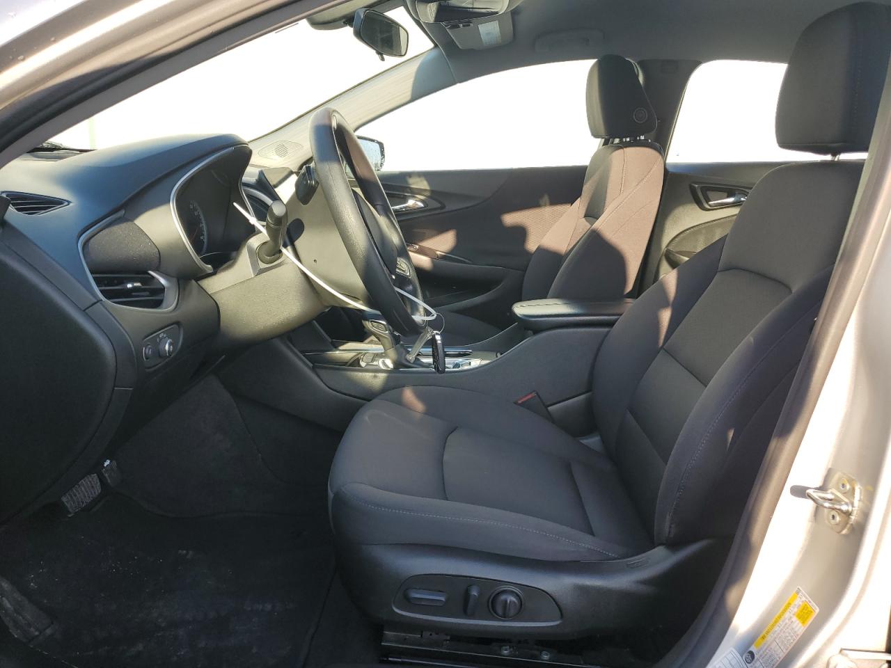 2022 Chevrolet Malibu - Image 7