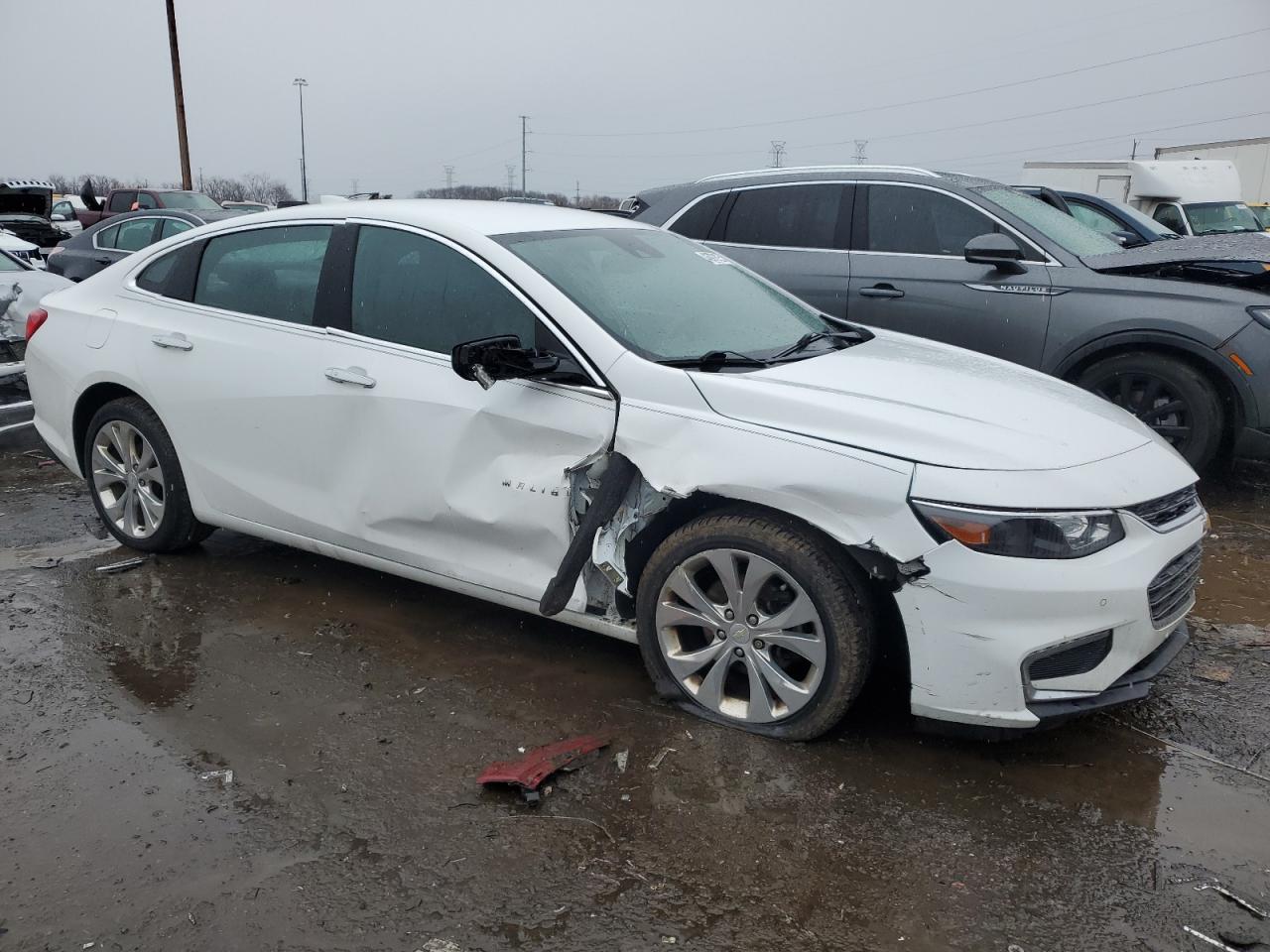 2018 Chevrolet Malibu - Image 4