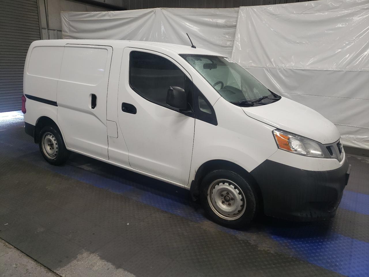 2018 Nissan NV - Image 4