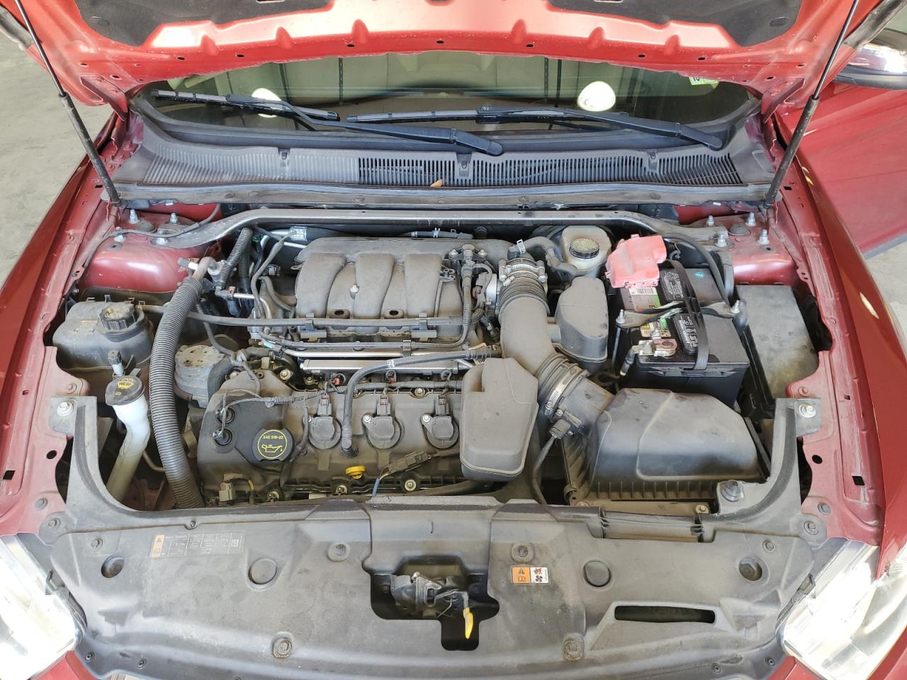 2014 Ford Taurus - Image 11