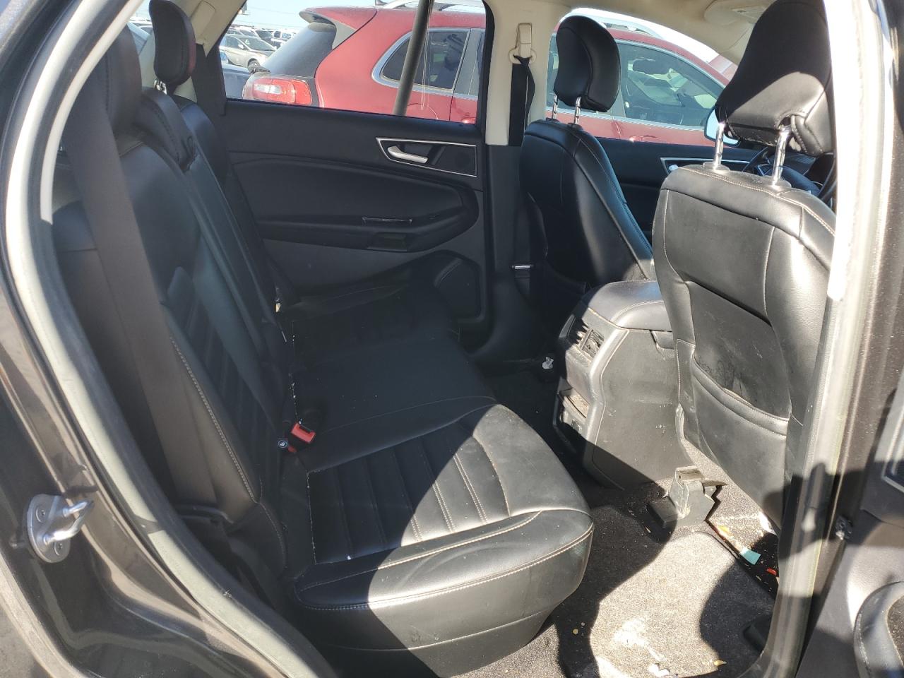 2019 Ford Edge - Image 11