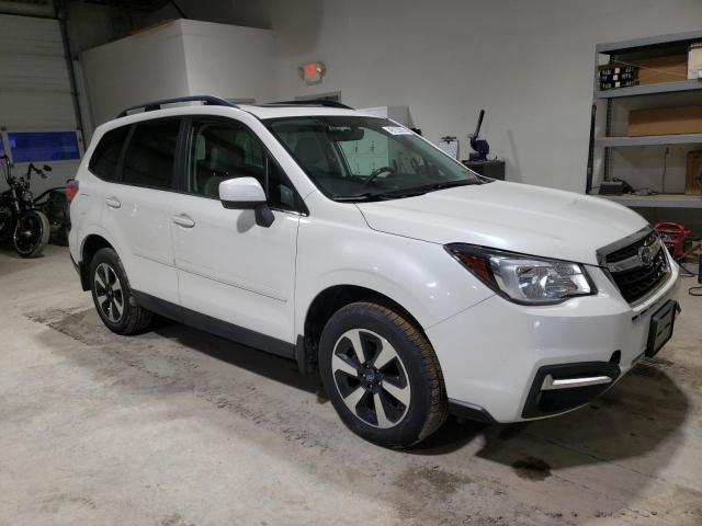  SUBARU FORESTER 2018 Белый