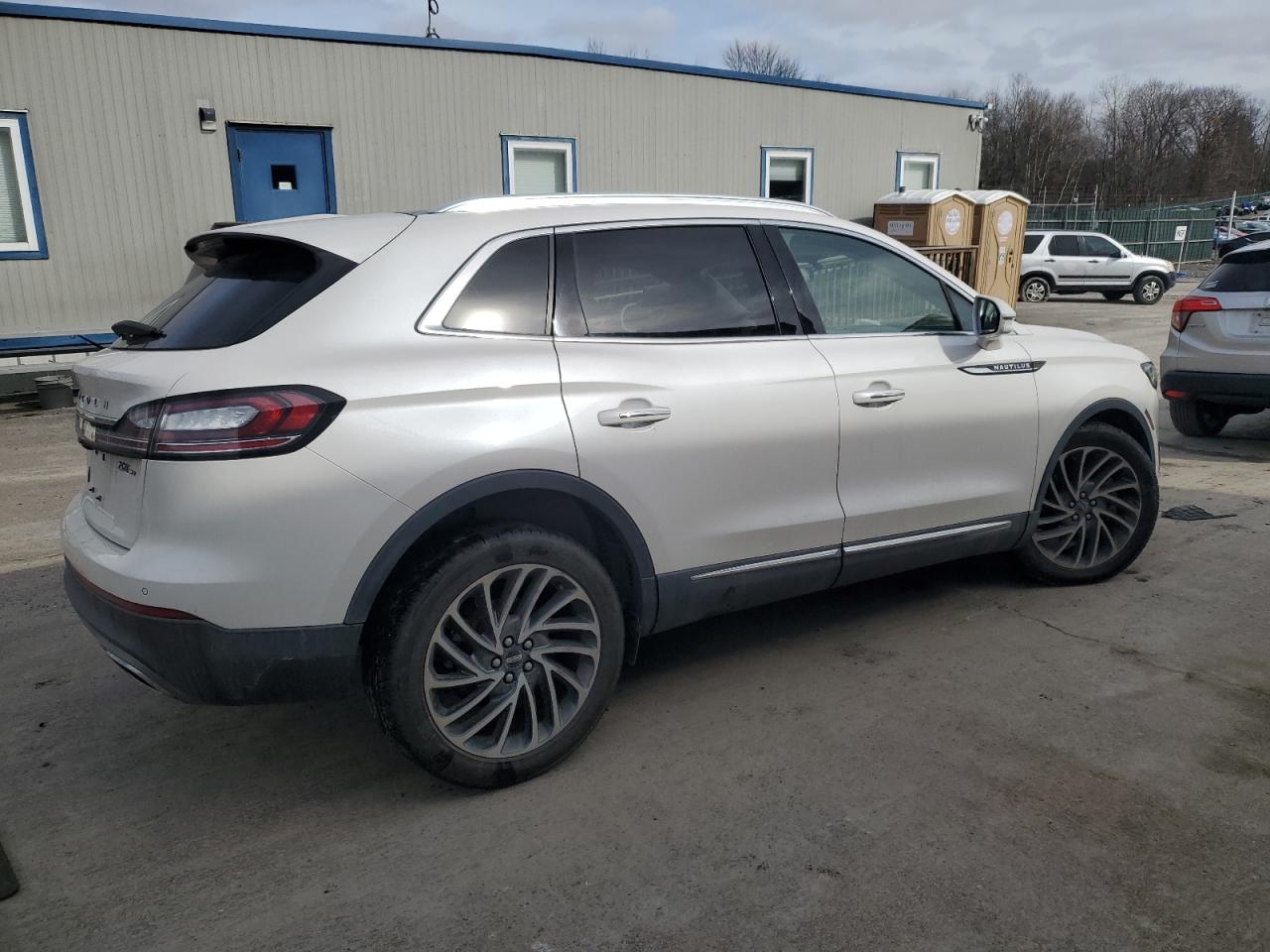 2019 Lincoln Nautilus - Image 3