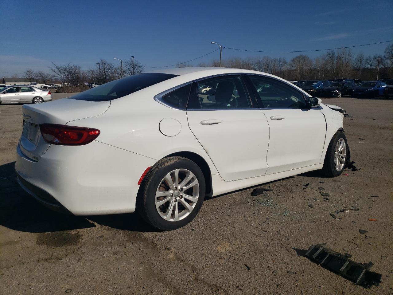 2015 Chrysler 200 - Image 3