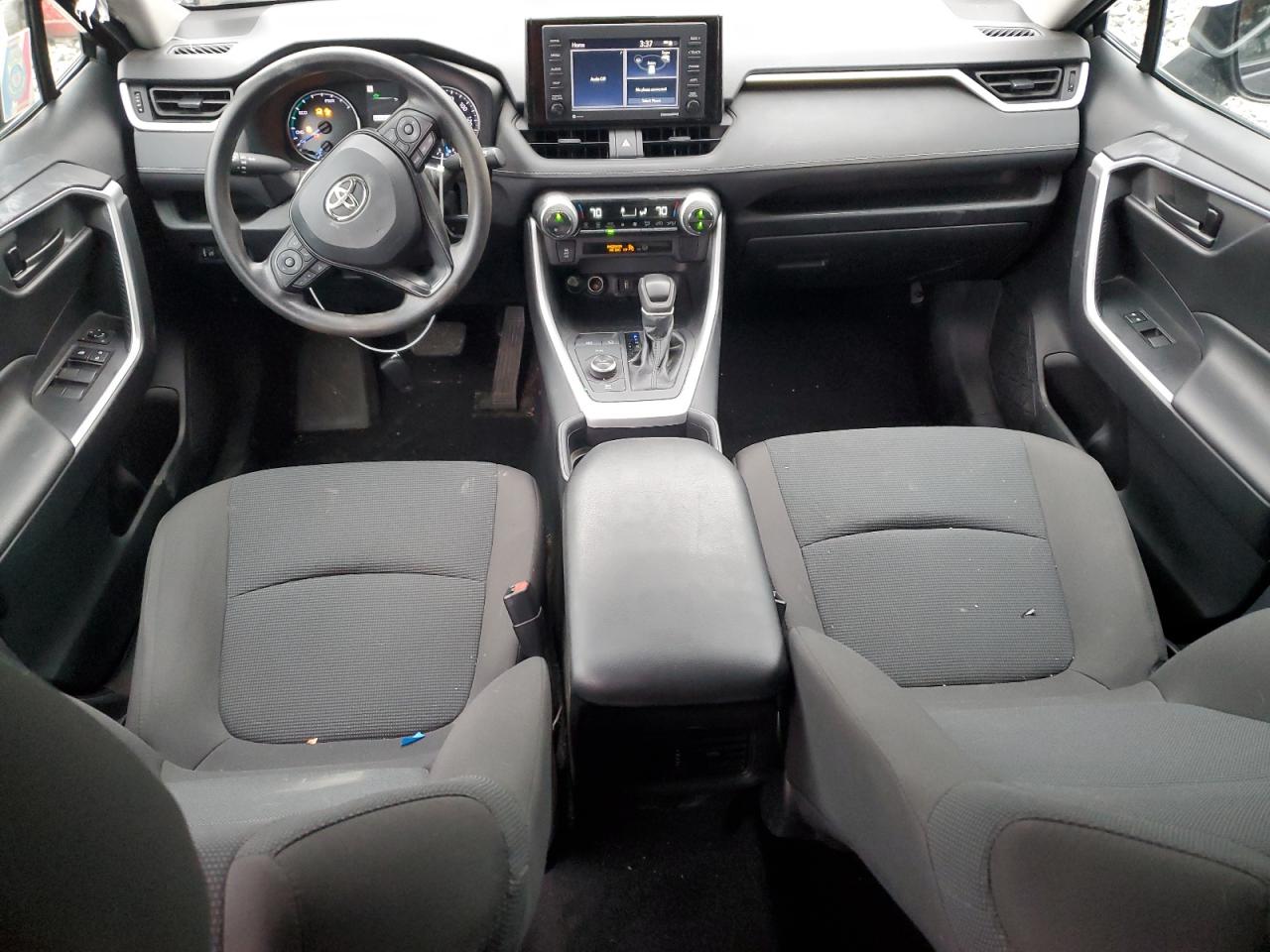2021 Toyota RAV 4 - Image 8