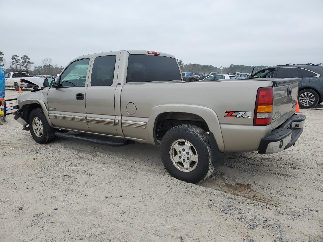 2002 Chevrolet Silverado - Image 2
