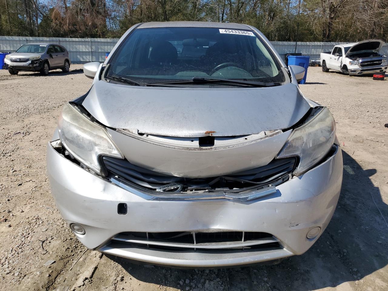 2015 Nissan Versa - Image 5