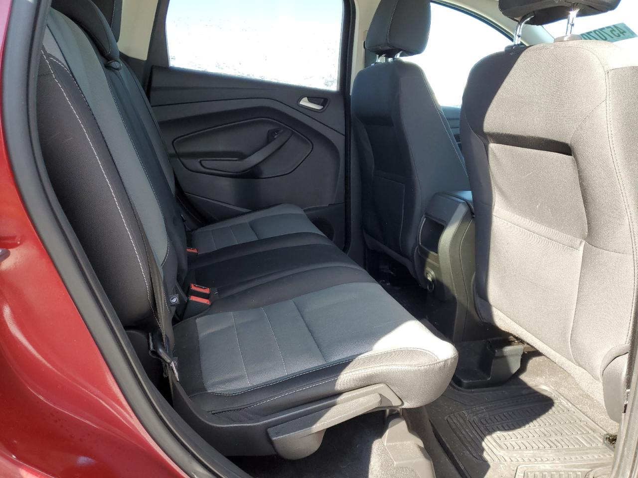 2015 Ford Escape - Image 11