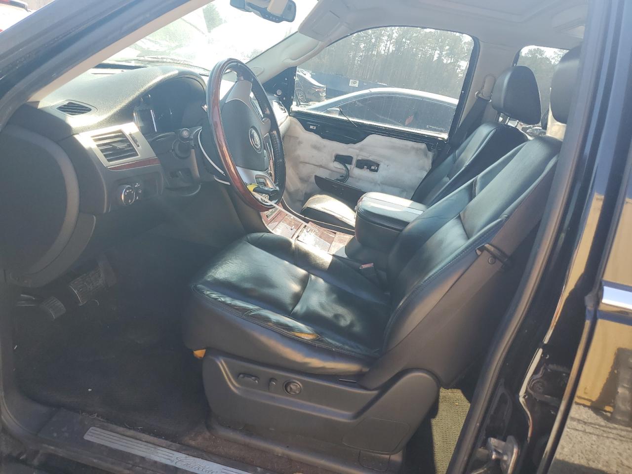 2008 Cadillac Escalade - Image 7