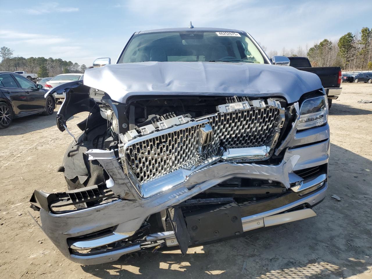 2020 Lincoln Navigator - Image 5