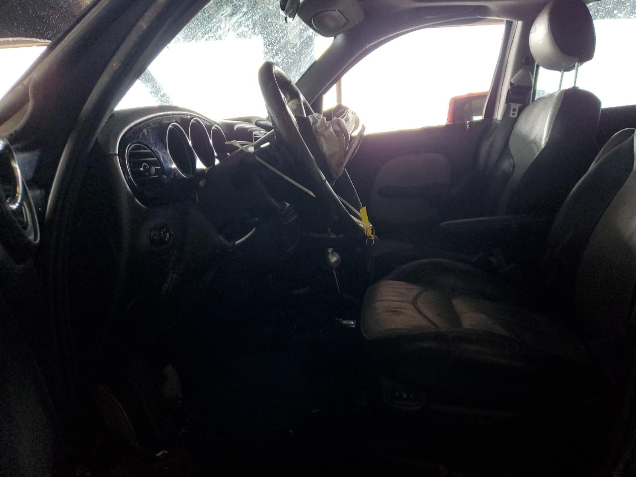 2004 Chrysler PT Cruiser - Image 7