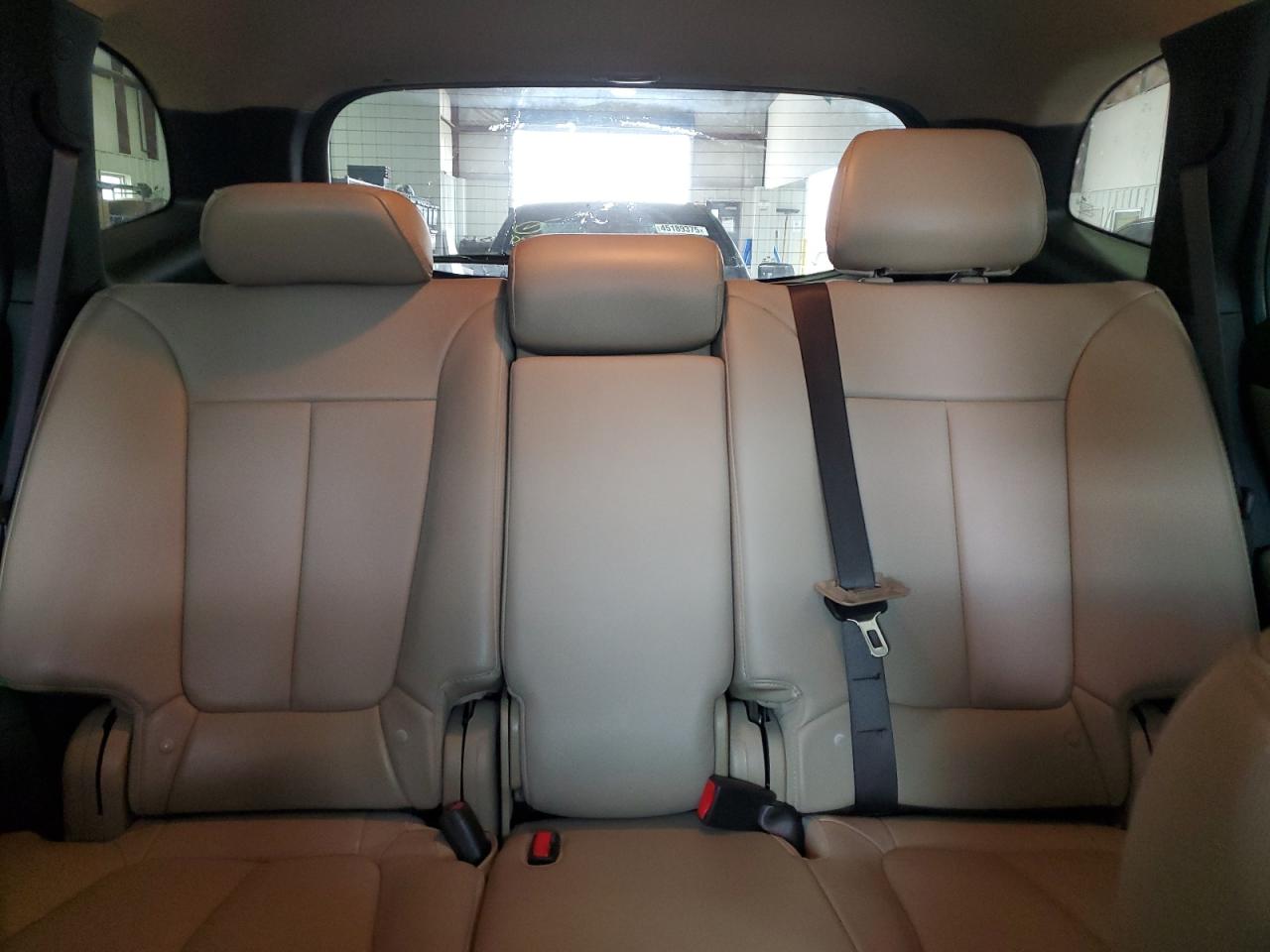 2011 Hyundai Santa Fe - Image 10