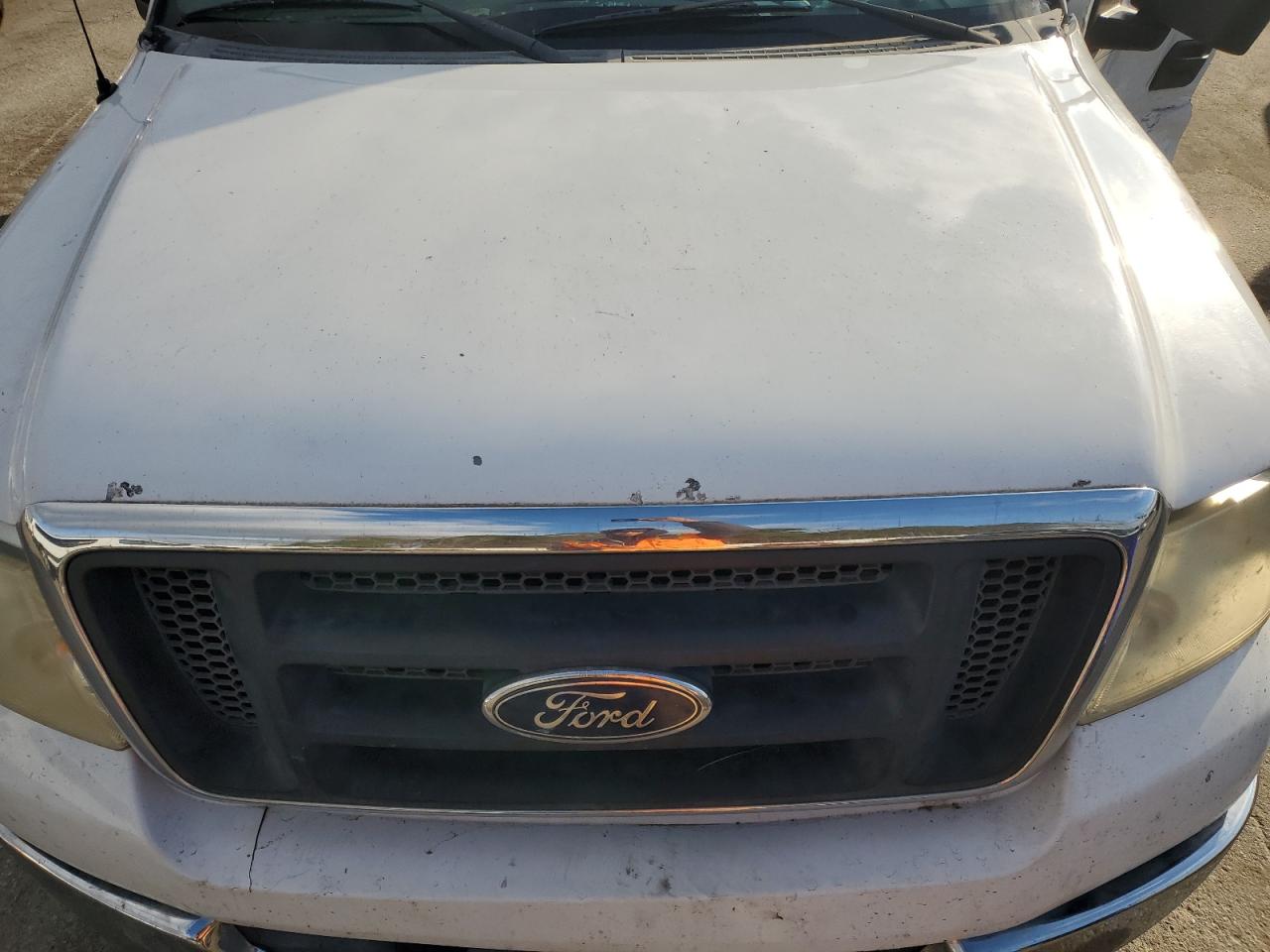2004 Ford F-150 - Image 12