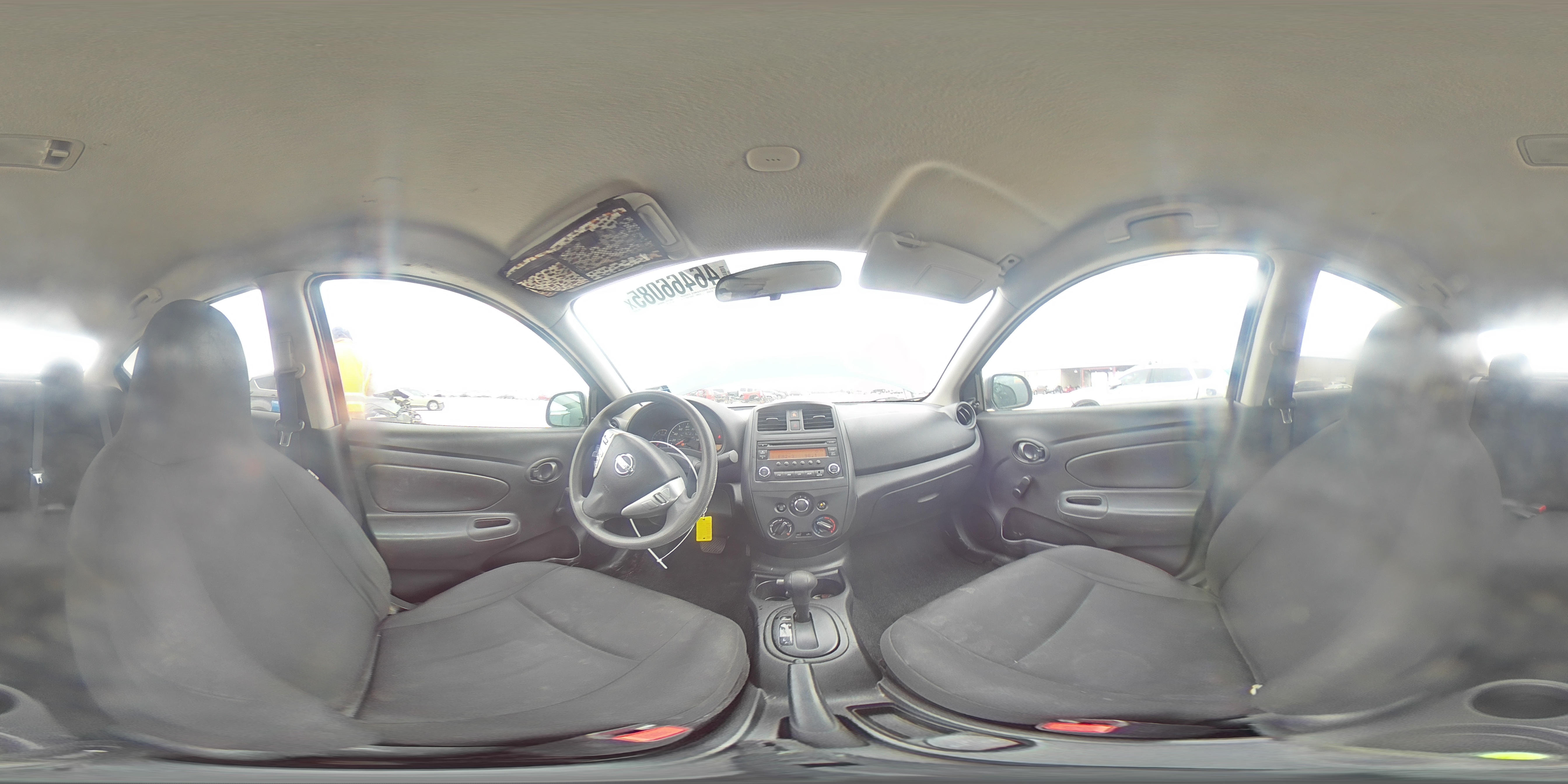 2015 Nissan Versa - Image 13