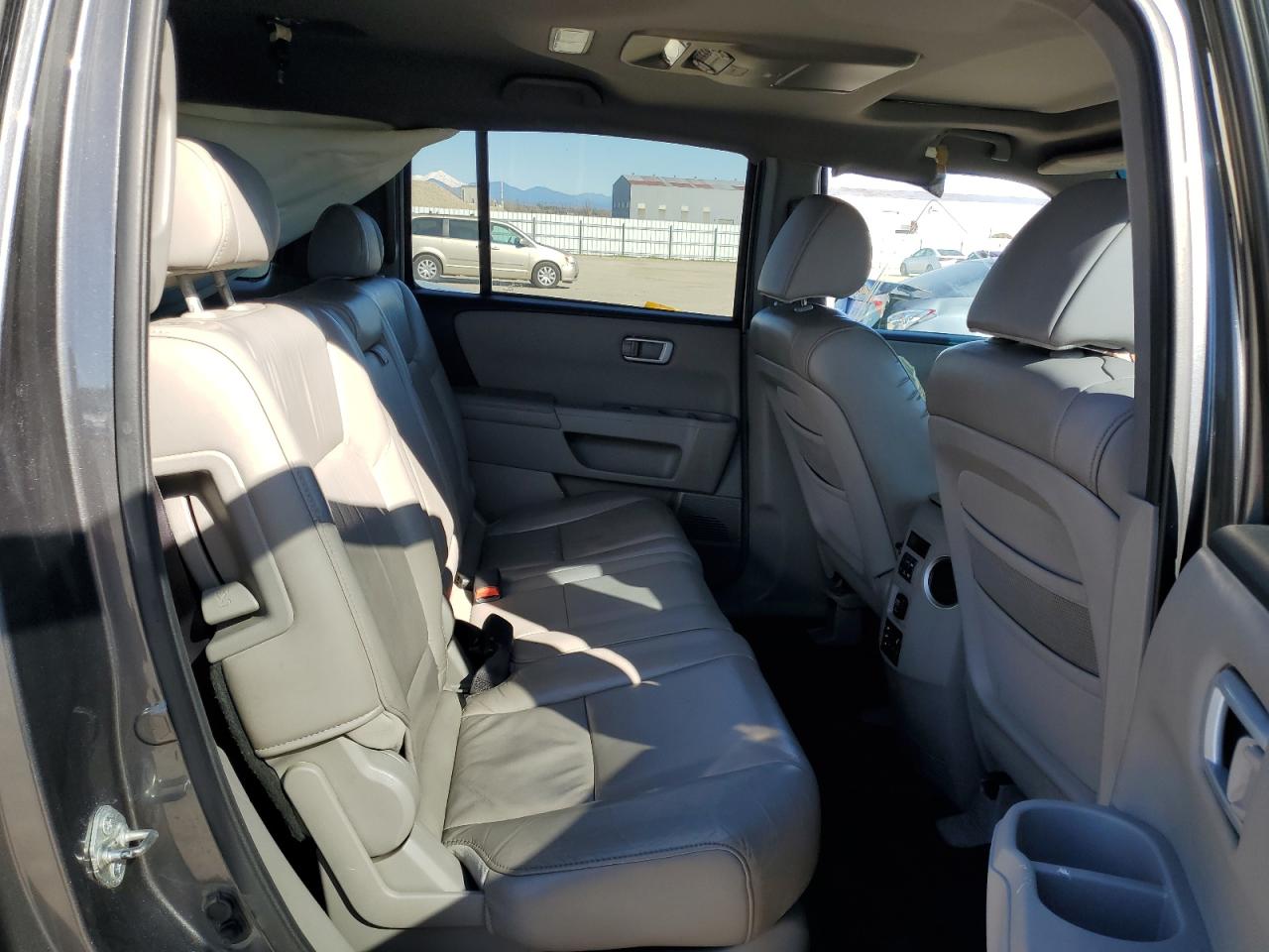2011 Honda Pilot - Image 10