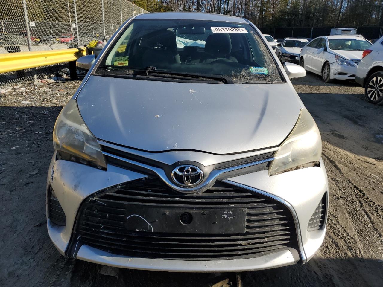 2015 Toyota Yaris - Image 5