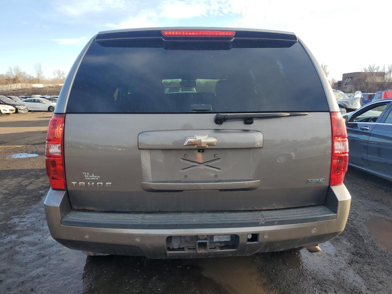 2011 Chevrolet Tahoe - Image 6
